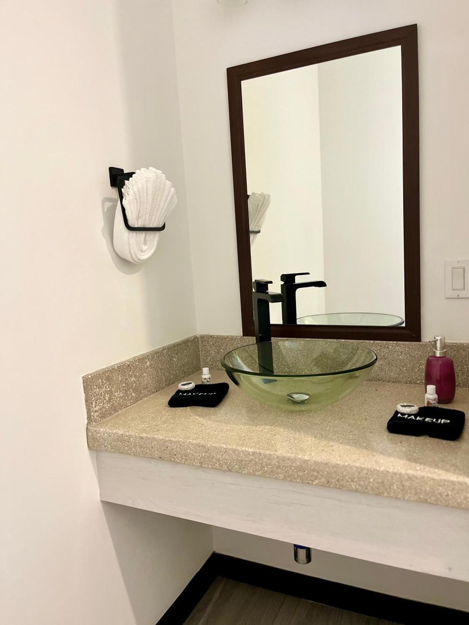 The Watermark Hotel サン・ペドロ エクステリア 写真